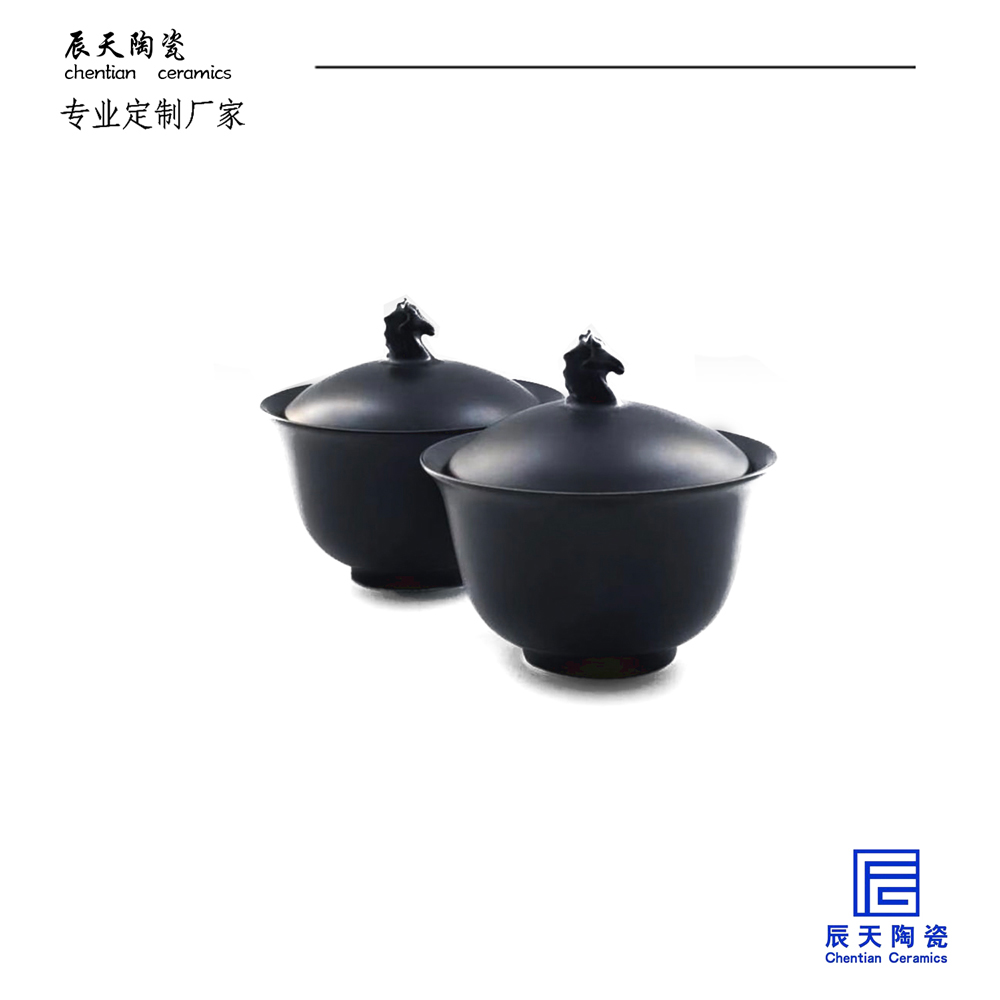<b>陶瓷黑馬蓋碗客戶(hù)定制案例</b>